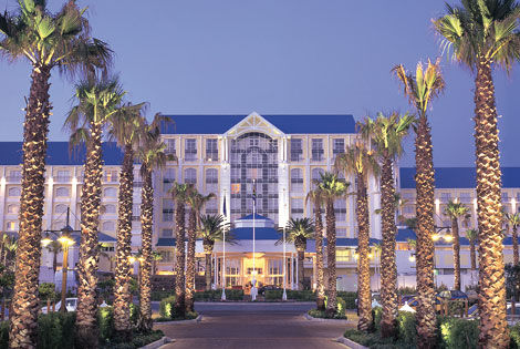 Façade - TABLE BAY