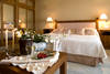 Andalousie - Malaga, 8 JOURS / 7 NUITS - Hôtel GUADALMINA SPA & GOLF RESORT 4* - Costa del Sol (Marbella) - Lune de miel en Andalousie : cava et fraises à votre arrivée à l'hôtel.