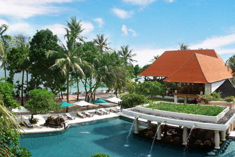 Piscine - PURI SANTRIAN