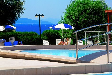 Piscine hôtel Argosy - BABIN KUK