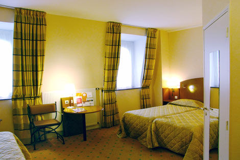 Chambre - HOTEL MERCURE SAINT NECTAIRE 2009