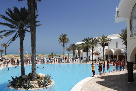 PISCINE - ZAHRA